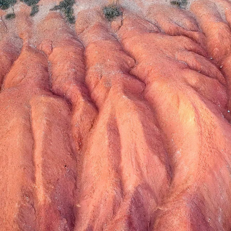 Bauxite residue surface texture from alumina refinery red mud management area
